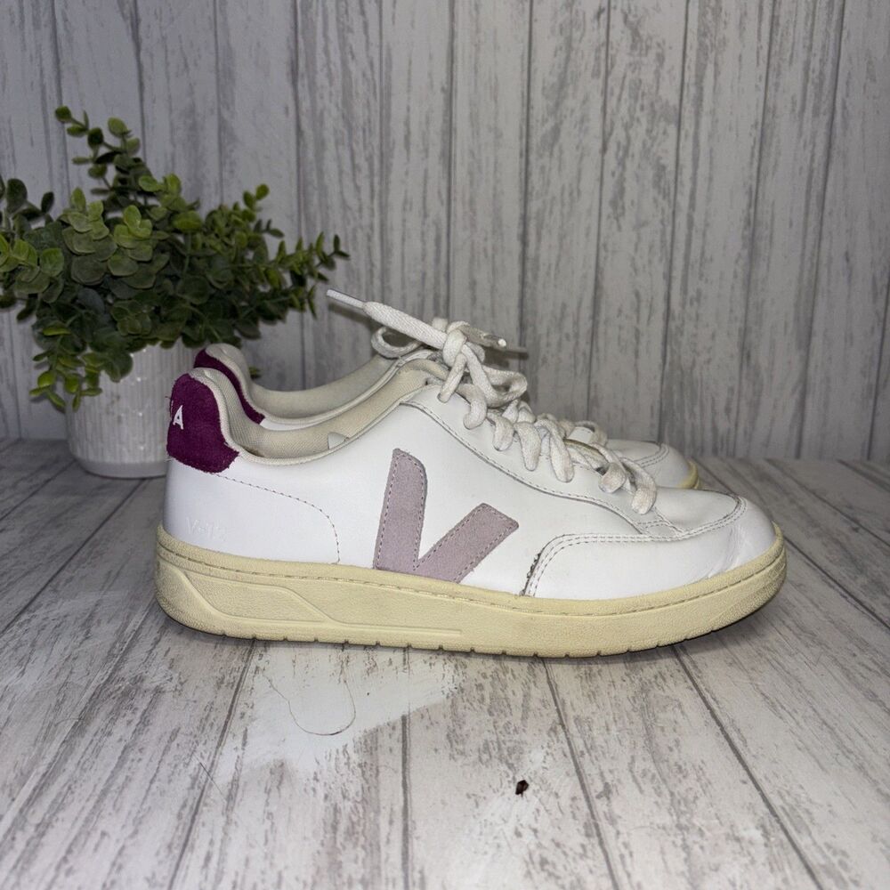 Womens Size 37 US 6 Veja Magenta White Sneakers